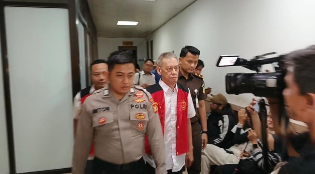 Fariz RM dituntut 6 tahun bui dan denda Rp 800 juta. [FTNews.co.id/Raka]